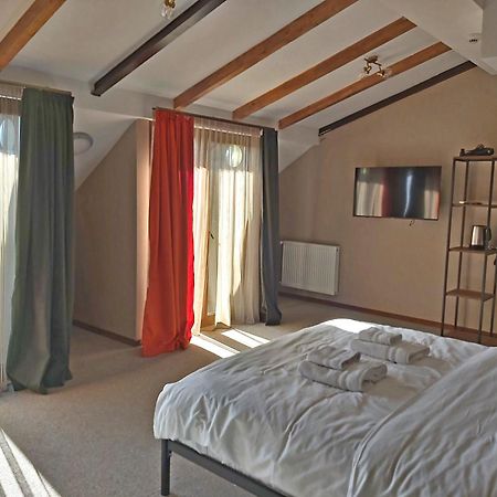 Green Inn Hotel Tbilisi Bagian luar foto