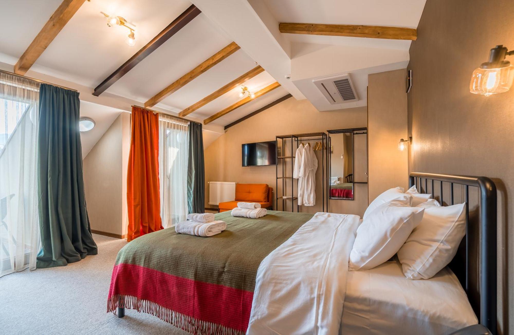 Green Inn Hotel Tbilisi Bagian luar foto