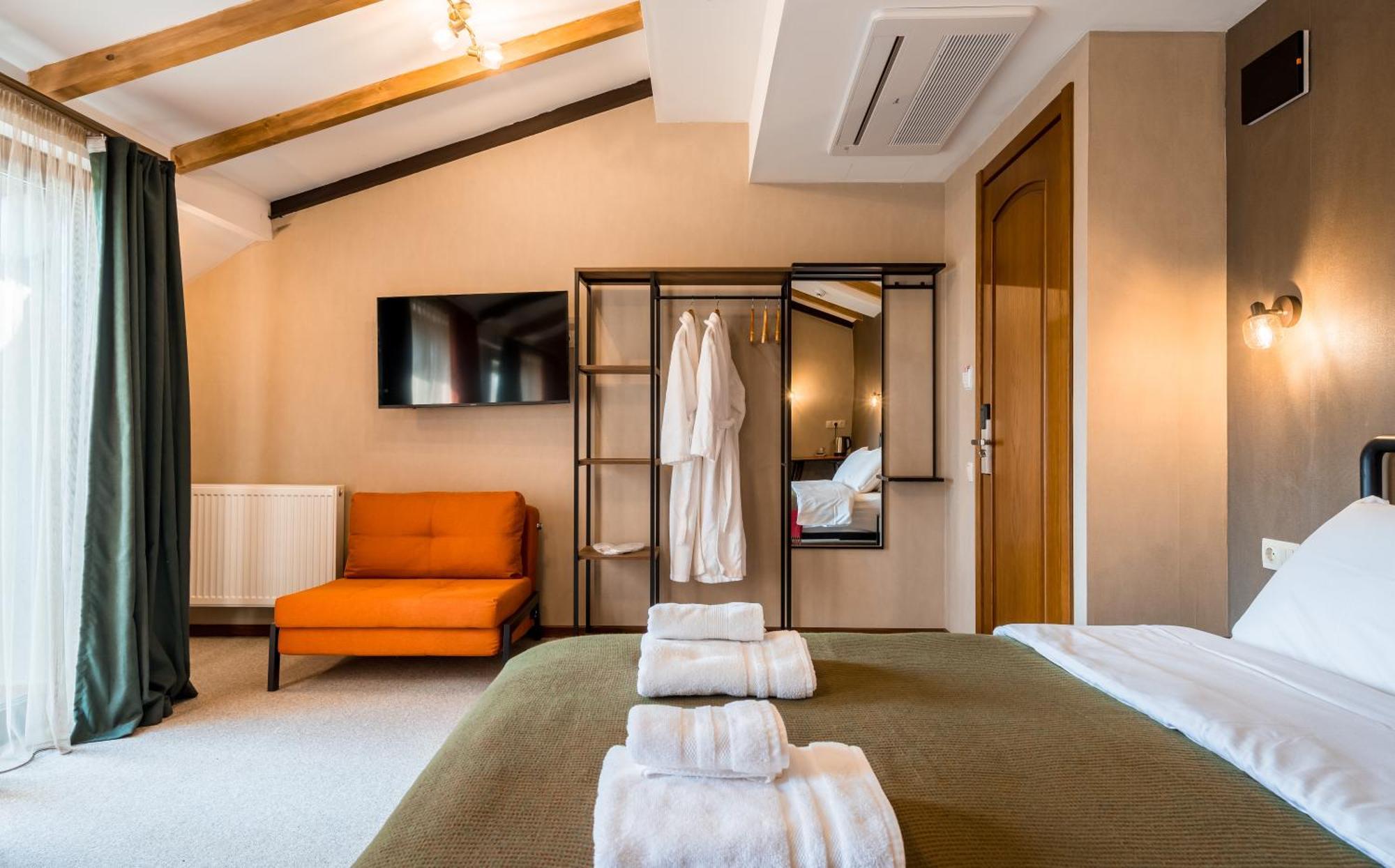 Green Inn Hotel Tbilisi Bagian luar foto