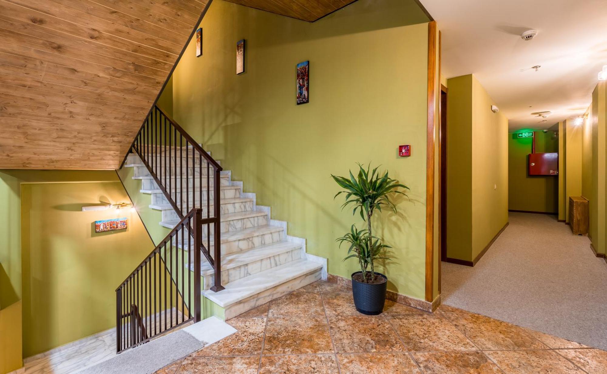 Green Inn Hotel Tbilisi Bagian luar foto