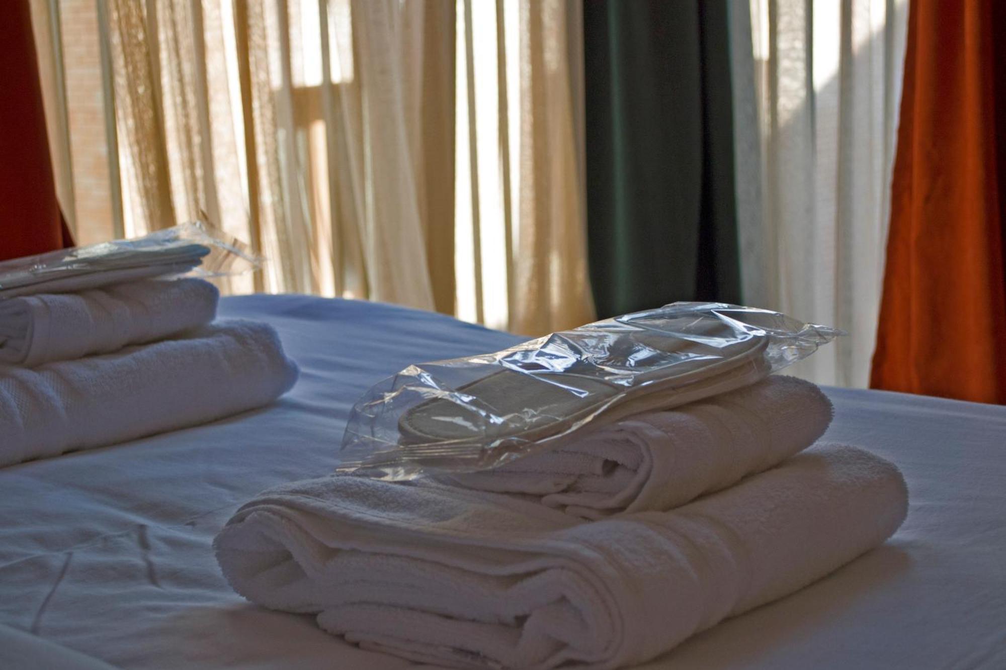 Green Inn Hotel Tbilisi Bagian luar foto